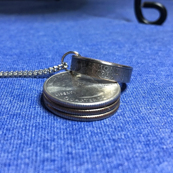 2001 Vermont State Quarter Coin Ring Necklace - Picture 3 of 8